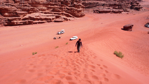 Wadi Rumの砂漠ツアー Orunica Travel